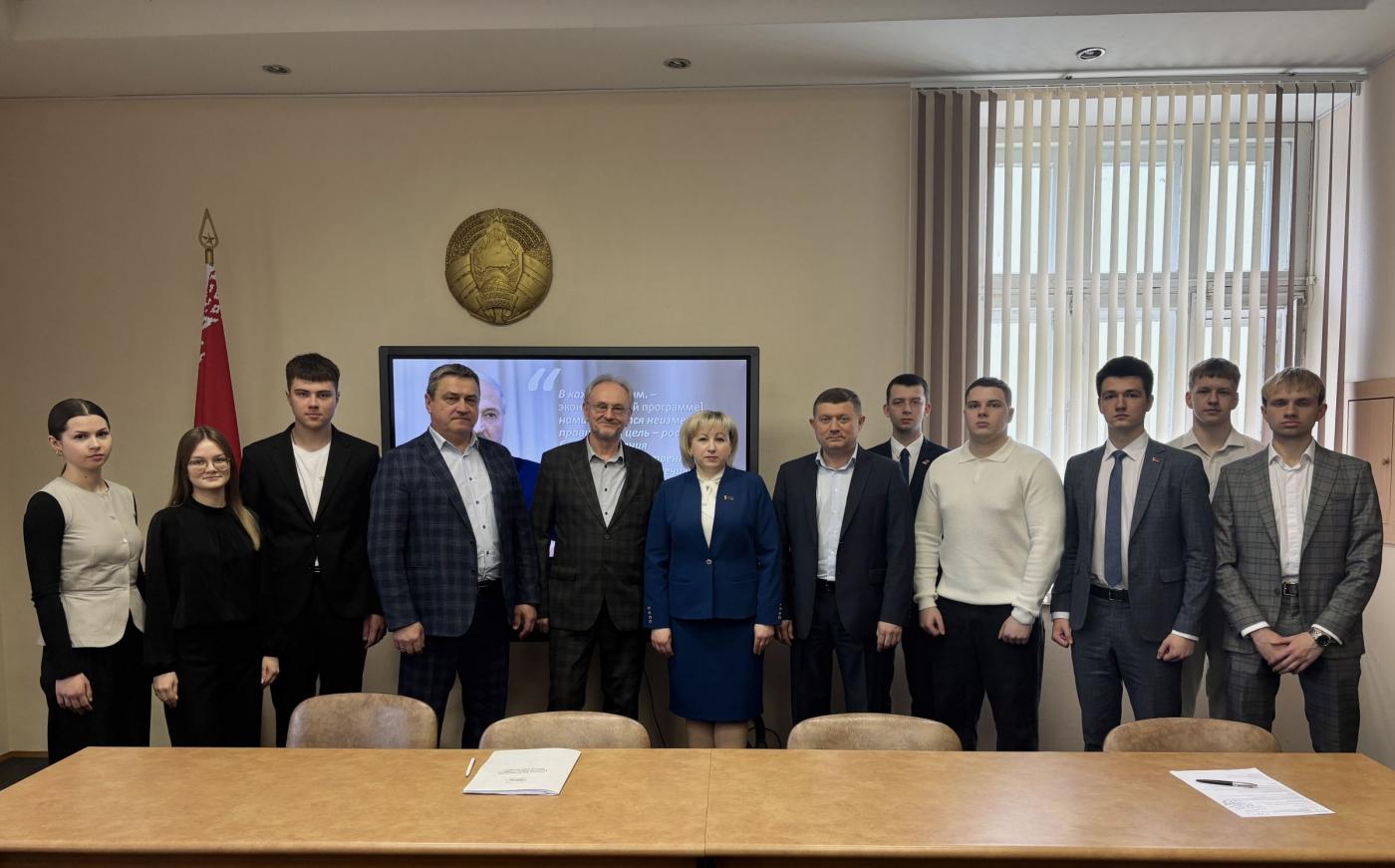 Конституция в деталях: встреча с депутатом Палаты представителей на ФГДИЭ